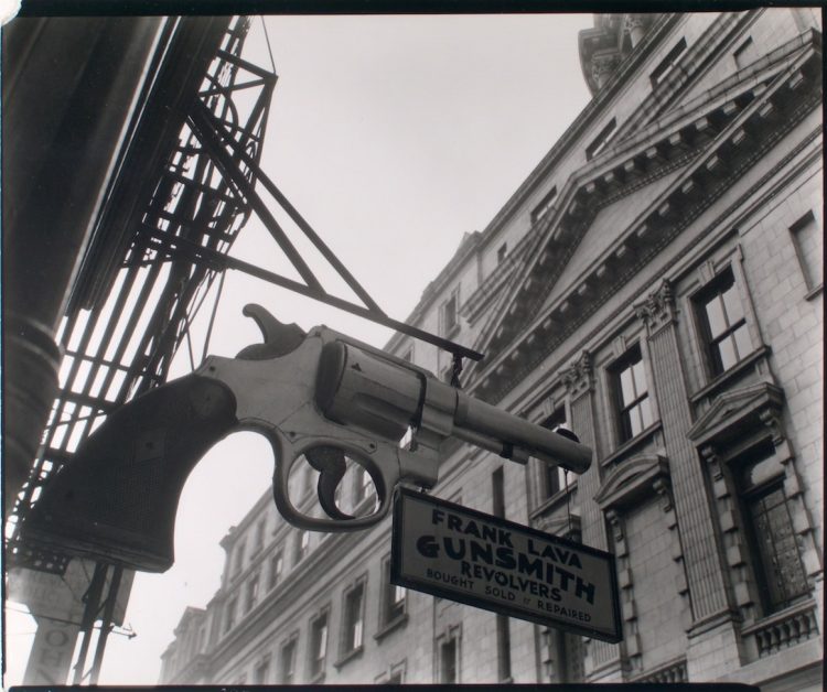 Berenice Abbott — AWARE Women artists / Femmes artistes