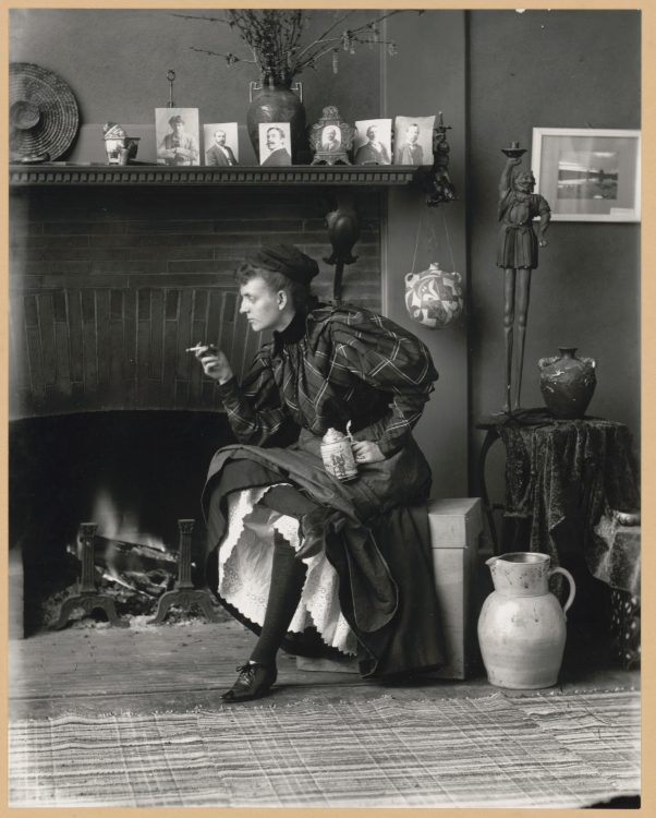 Frances Benjamin Johnston — AWARE Women artists / Femmes artistes