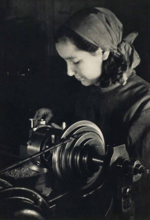 Margaret Bourke-White — AWARE Women artists / Femmes artistes