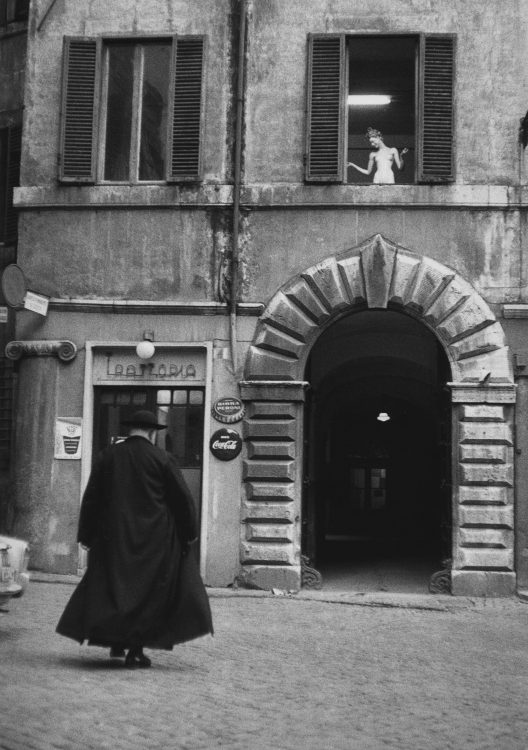 Sabine Weiss — AWARE Women artists / Femmes artistes