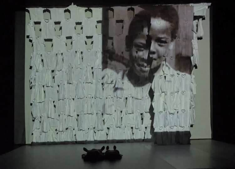 Valérie John — AWARE Women artists / Femmes artistes