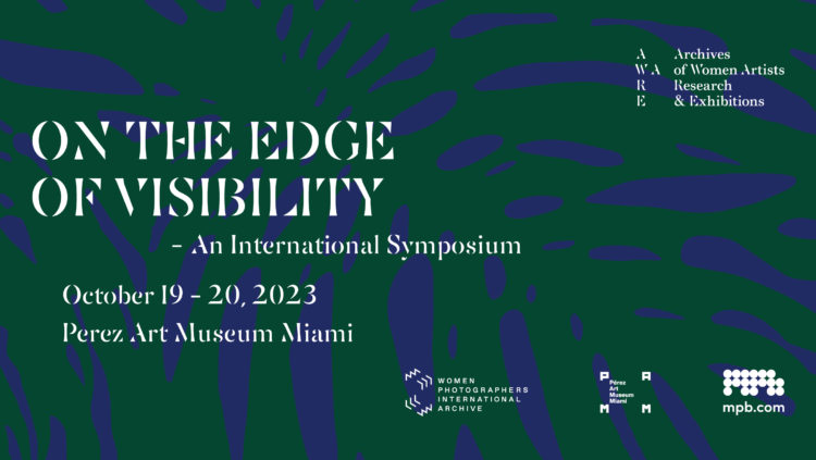 ON THE EDGE OF VISIBI­LITY - AWARE