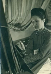 Lê Thị Lựu — AWARE Women artists / Femmes artistes