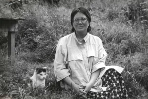 Urszula Broll — AWARE Women artists / Femmes artistes