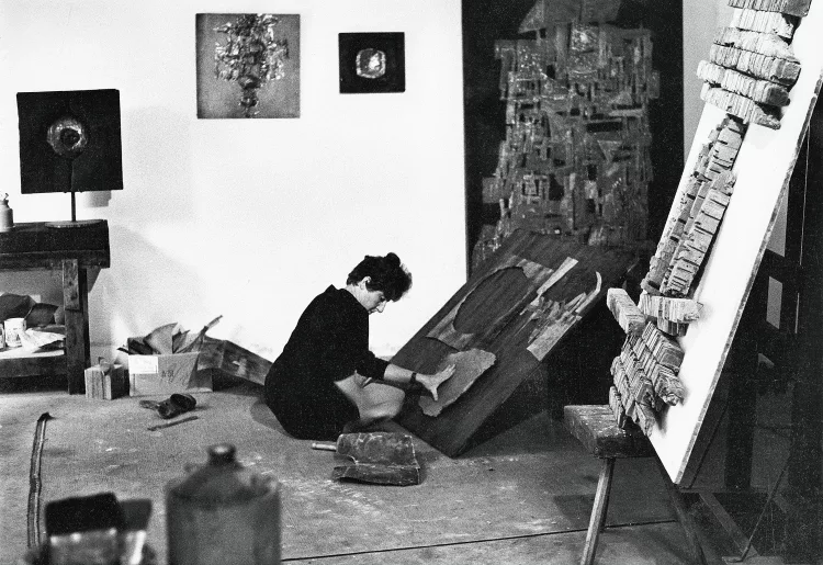 Vera Székely - AWARE