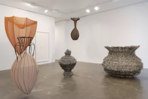 Senga Nengudi et Maren Hassinger : Réciprocités incarnées - AWARE Artistes femmes / women artists
