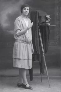 Karimeh Abbud — AWARE Women artists / Femmes artistes