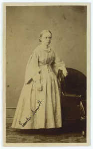 Emilie Mundt — AWARE Women artists / Femmes artistes