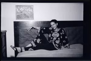 Entre ses mains : Adrienne Fidelin - AWARE Artistes femmes / women artists
