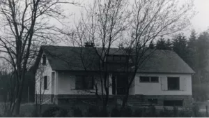 Twentieth-century Belgian networks and associations for women architects - AWARE Artistes femmes / women artists