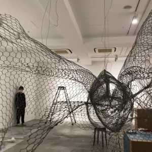 ブブ・ド・ラ・マドレーヌの人魚革命 - AWARE Artistes femmes / women artists