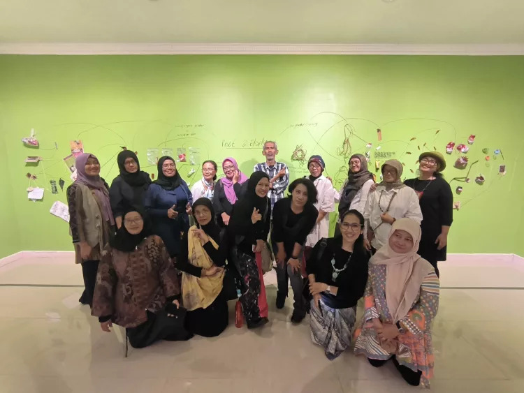 Spare-Time Collective: Rethinking the Domestication of Women with Empu Gampingan - AWARE