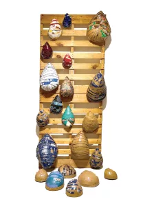 Le collectif du dimanche : repenser la restriction des femmes à la sphère domestique avec Empu Gampingan - AWARE Artistes femmes / women artists