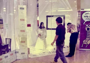 Publics readymade et espaces readymade : 5th Passage - AWARE Artistes femmes / women artists